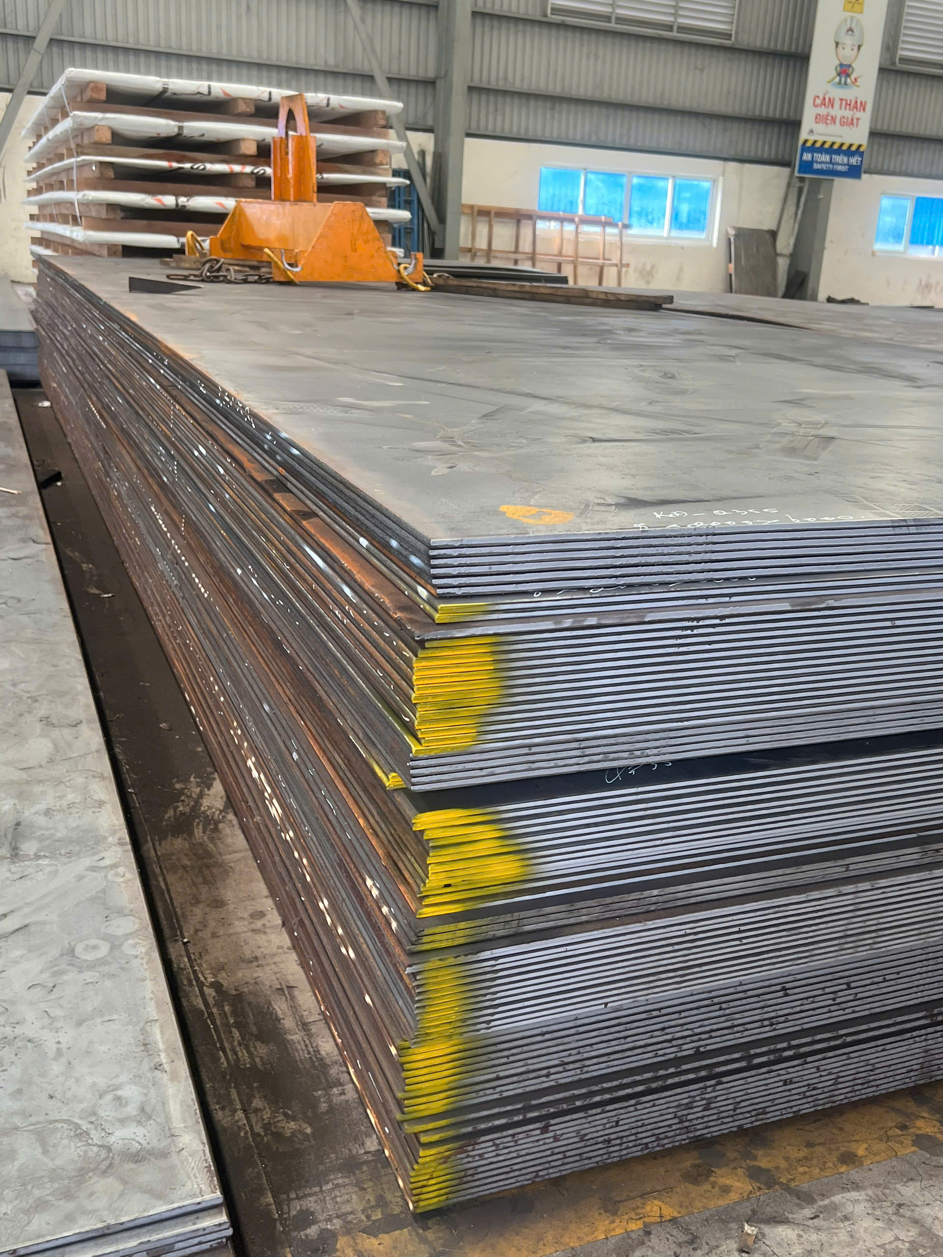 Thép Tấm Q355B/A572