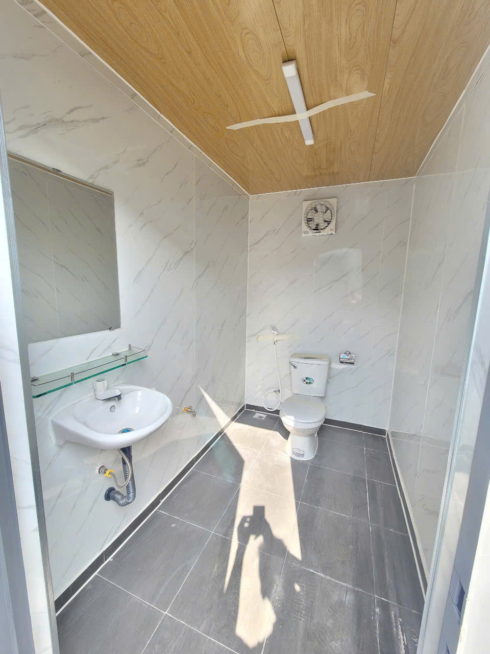 Container vệ sinh - Ảnh 6