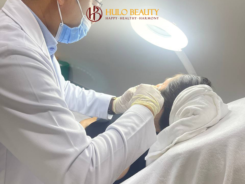 HULO BEAUTY 