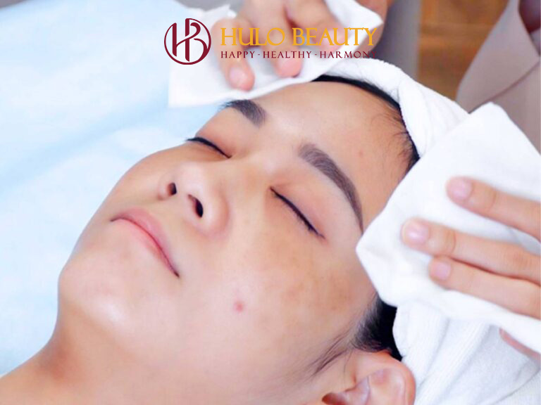 HULO BEAUTY 