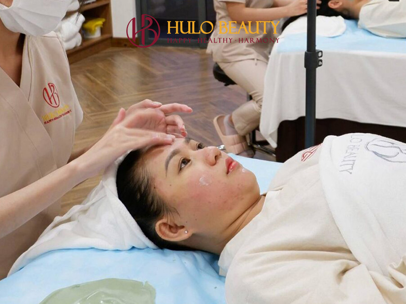 HULO BEAUTY 