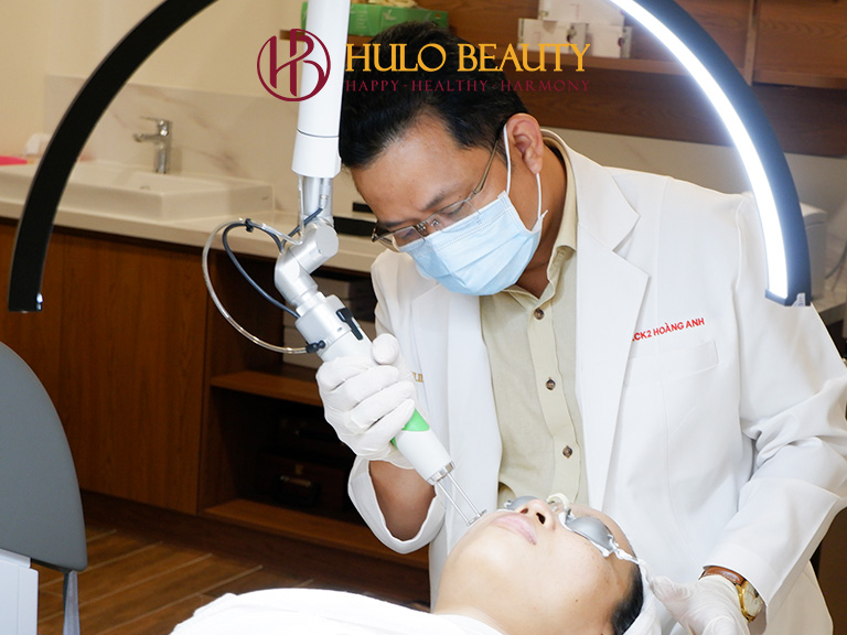 HULO BEAUTY 