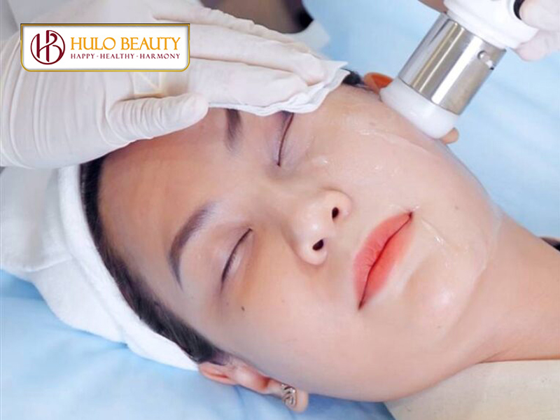 Bước 3: Bác sĩ tiến hành nâng cơ